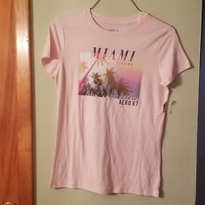 Woman Aeropostale short sleeve shirt Large